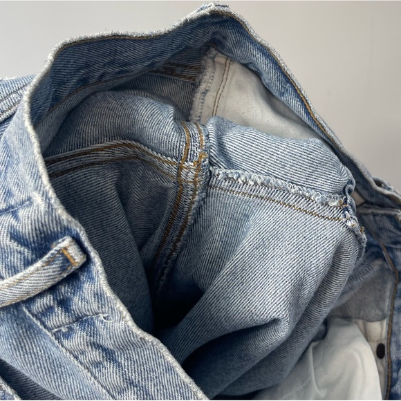 AGOLDE 90's Mid Rise Loose Jeans in Major Size 26 Light Wash Distressed Rigid - Picture 14 of 16